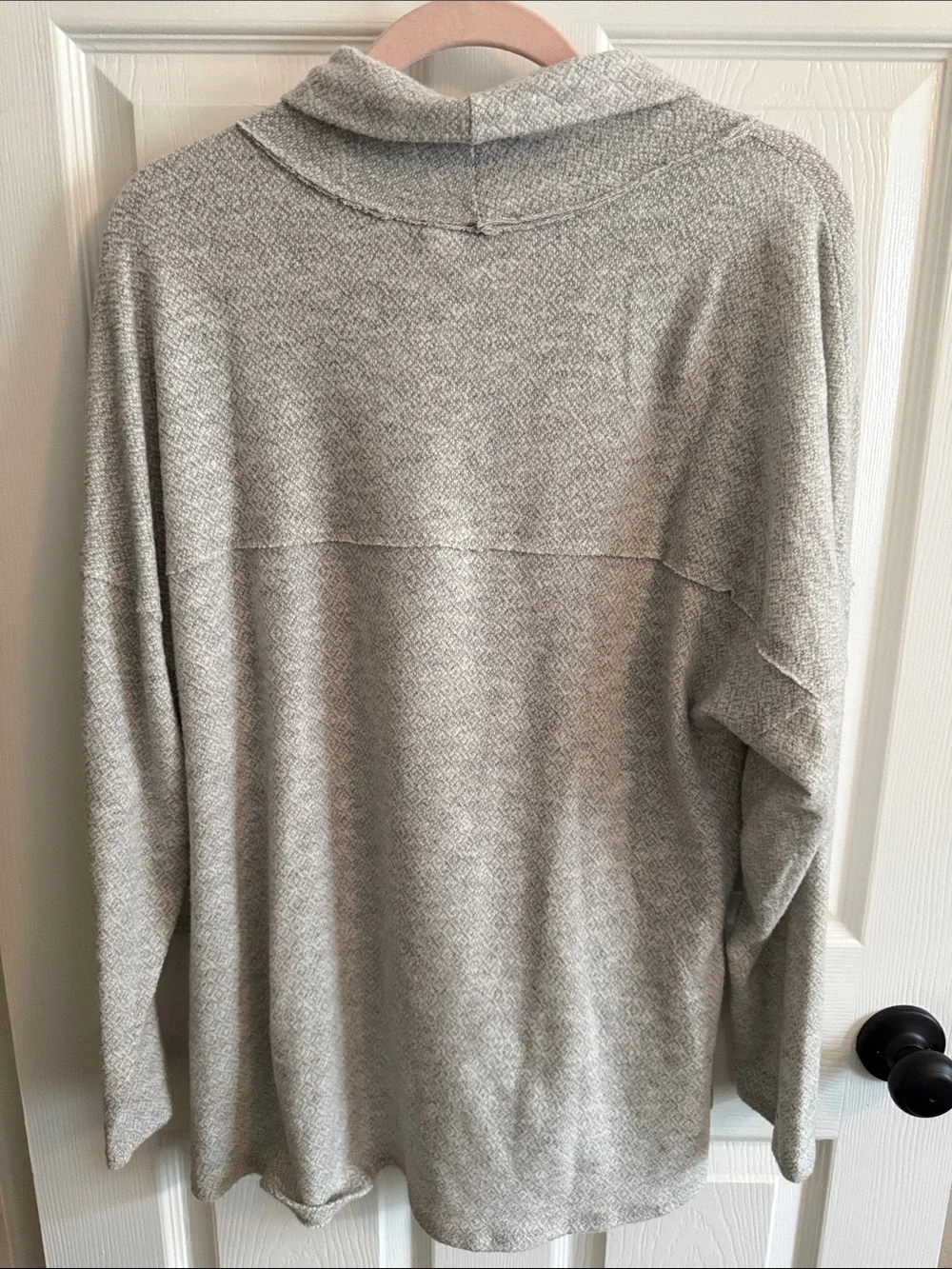 ANDREE BY UNIT Heather Gray Cowl Neck Sweater